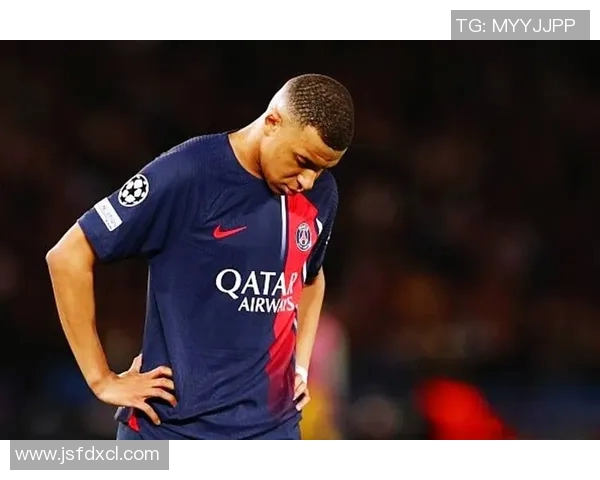 体育头条热议：姆巴佩是否将离开巴黎？