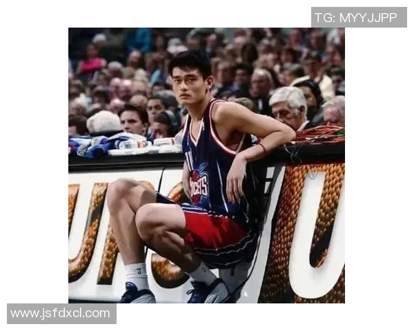 中国球员参加NBA夏季联赛首秀贡献12分 中国球员参加NBA夏季联赛首秀贡献12分