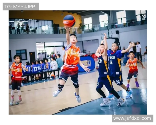 中国青少年篮球公开赛圆满落幕 冠军球队成为聚焦焦点引领未来篮球新风潮